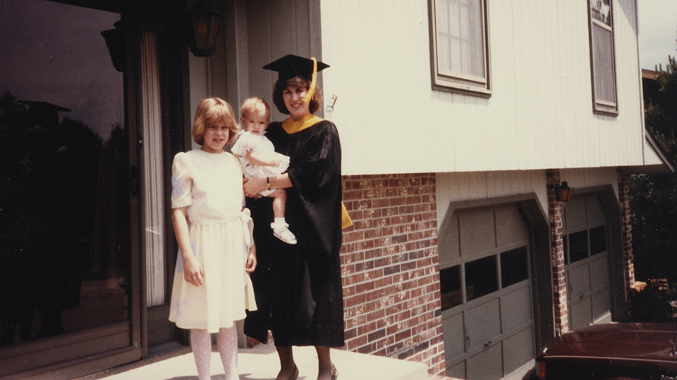 Amy Button Renz '76, '86