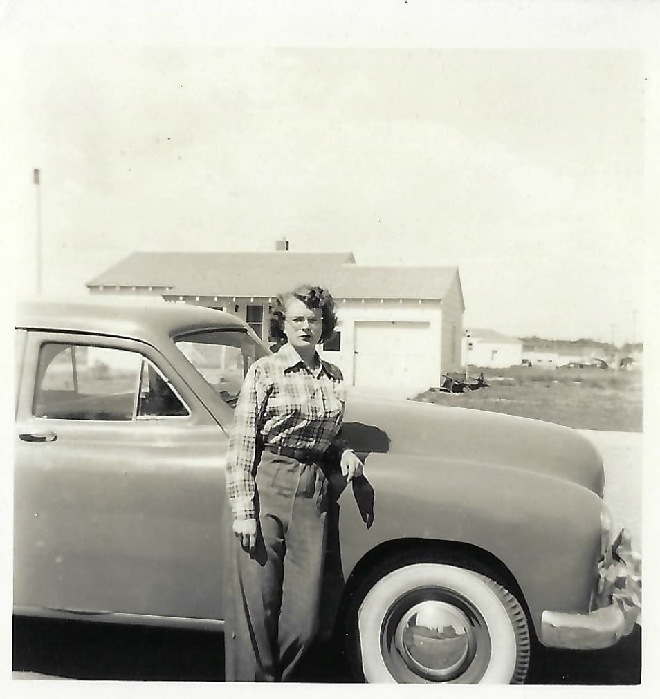 Jo Ann Dougherty Borthwick ’48 in 1947