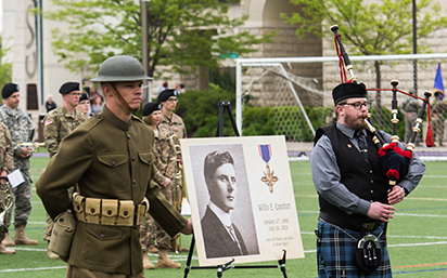 Reenactor and bagpiper